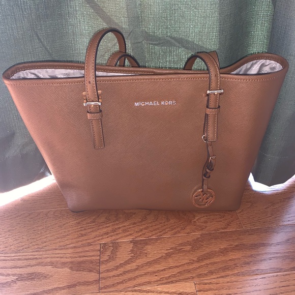 Michael Kors Handbags - Michael Kors Tan/Cognac Tote Bag